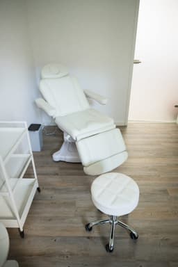 Behandlungsraum Nr. 1 — Privat