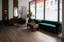 Spiegel-Arbeitsplätze