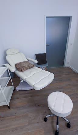 Behandlungsraum Nr. 1 — Privat