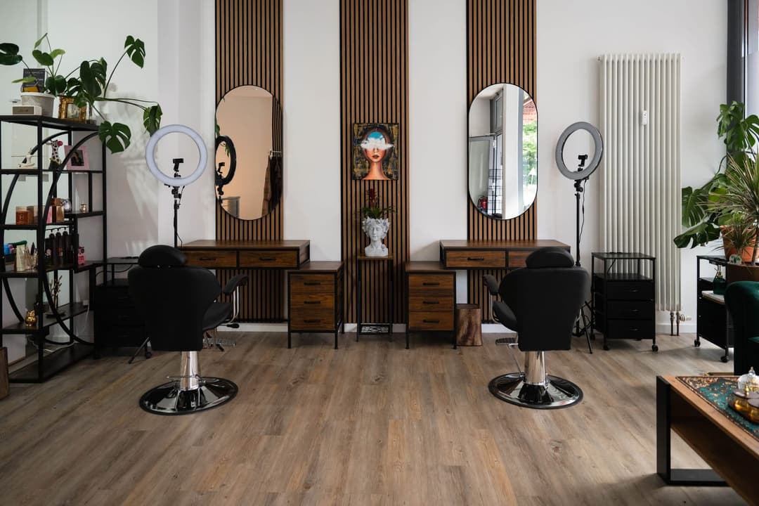 Spiegel-Arbeitsplätze